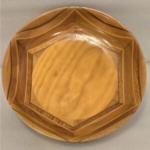 Handcrafted New Zealand Timbers Wooden Bowl – 9.5” Decorative